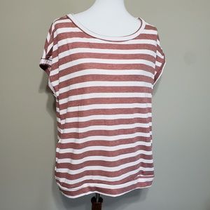 Crimson stripe pocket tee
